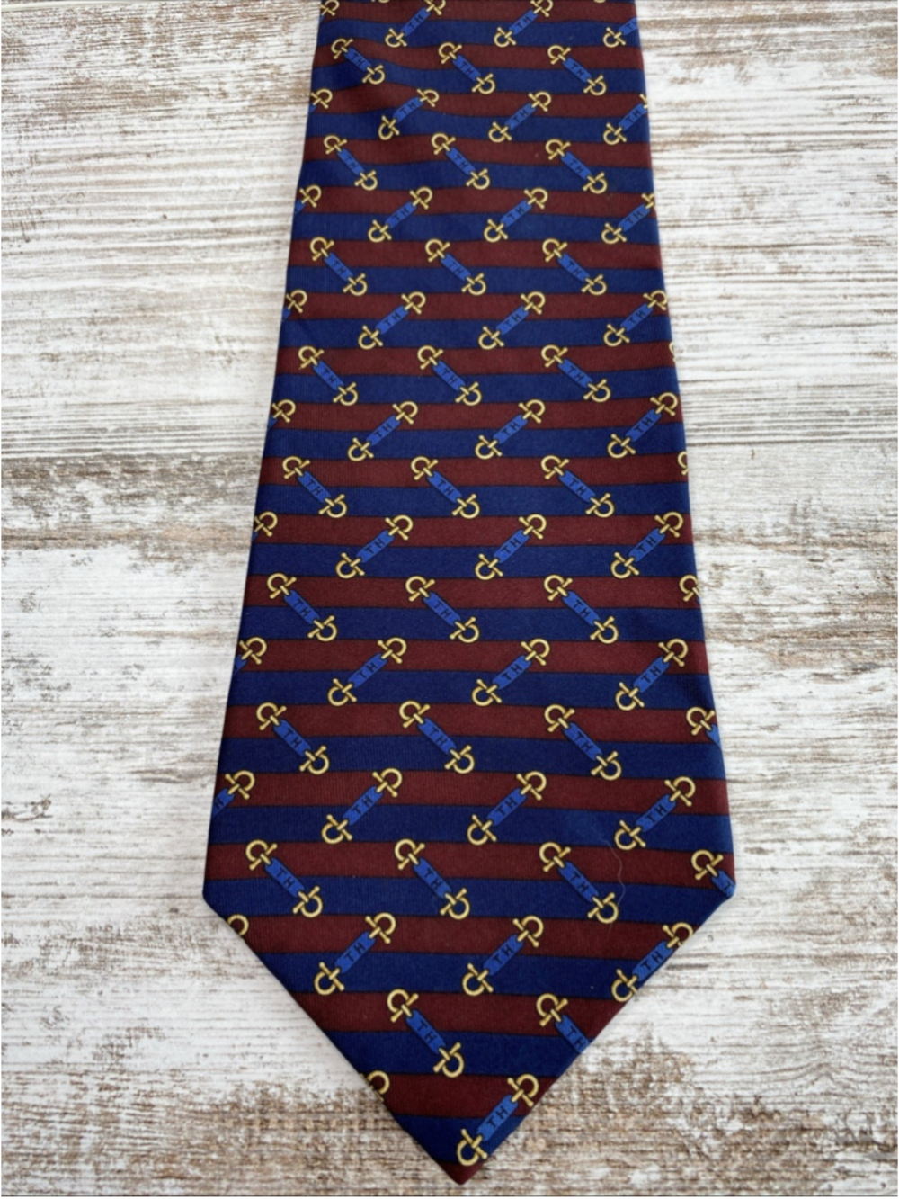 Tommy Hilfiger Silk Tie Red Blue Striped Horsebit Equestrian Classic Mens 56x4